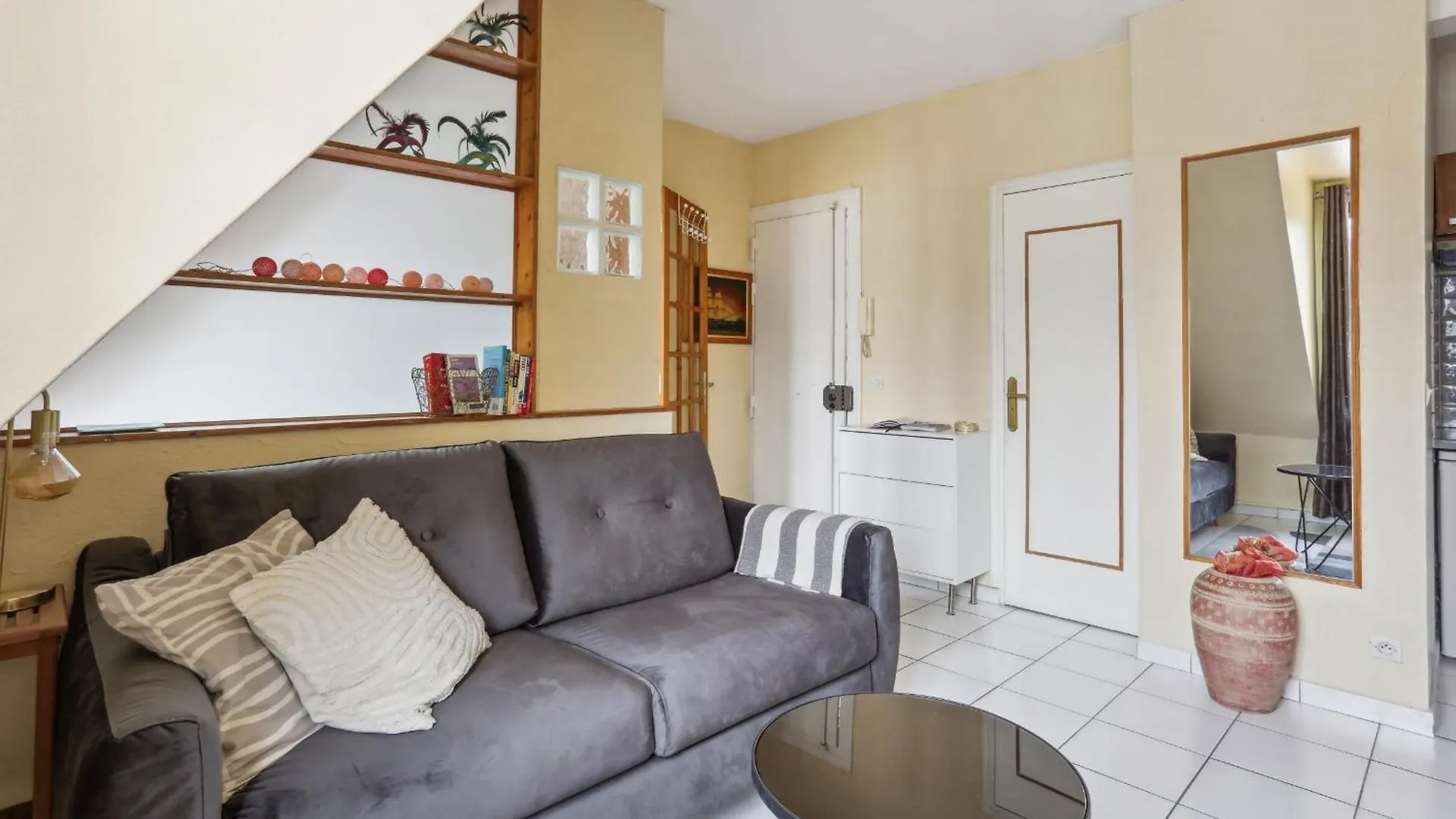 Eiffel Tower & Faubourg - 1br - Cityapartmentstay