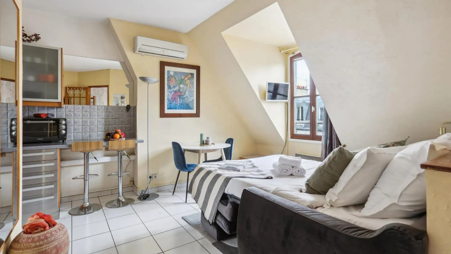 Apartment Eiffel Tower & Faubourg - 1br - Cityapartmentstay *